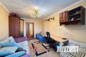 3-к квартира, вторичка, 80м2, 8/10 этаж