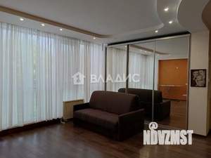 2-к квартира, вторичка, 70м2, 1/6 этаж