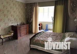 3-к квартира, вторичка, 178м2, 3/5 этаж