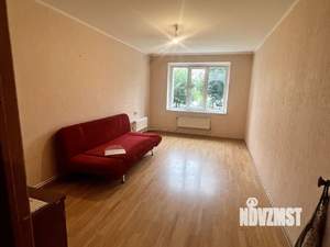 2-к квартира, вторичка, 62м2, 1/10 этаж