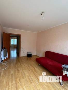 2-к квартира, вторичка, 62м2, 1/10 этаж
