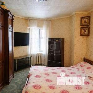 3-к квартира, вторичка, 81м2, 1/15 этаж