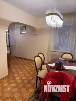 3-к квартира, вторичка, 113м2, 2/10 этаж