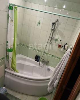 4-к квартира, вторичка, 61м2, 5/5 этаж