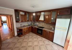 3-к квартира, вторичка, 88м2, 9/10 этаж