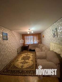 2-к квартира, вторичка, 61м2, 1/10 этаж