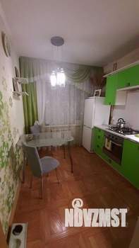 3-к квартира, вторичка, 58м2, 1/10 этаж