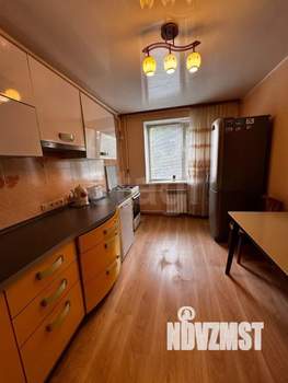 2-к квартира, вторичка, 65м2, 1/10 этаж