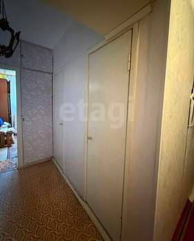 3-к квартира, вторичка, 60м2, 6/9 этаж