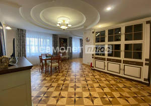 4-к квартира, вторичка, 154м2, 7/9 этаж