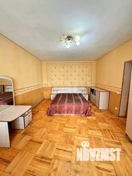 4-к квартира, вторичка, 110м2, 1/10 этаж