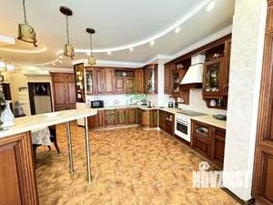 4-к квартира, вторичка, 217м2, 5/17 этаж