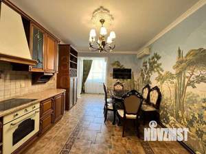 4-к квартира, вторичка, 235м2, 6/7 этаж