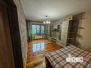 2-к квартира, вторичка, 58м2, 1/9 этаж