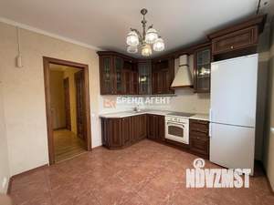 3-к квартира, вторичка, 76м2, 8/10 этаж