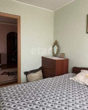 4-к квартира, вторичка, 61м2, 5/5 этаж