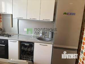 2-к квартира, вторичка, 62м2, 1/10 этаж