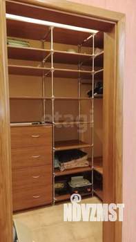 Студия квартира, вторичка, 64м2, 10/15 этаж