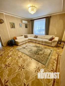 4-к квартира, вторичка, 130м2, 2/10 этаж