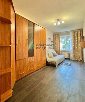 3-к квартира, вторичка, 58м2, 2/5 этаж