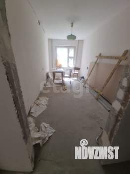 4-к квартира, вторичка, 76м2, 1/9 этаж