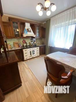 4-к квартира, вторичка, 130м2, 2/9 этаж