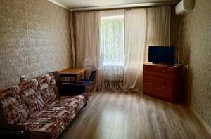 2-к квартира, вторичка, 45м2, 1/9 этаж