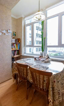 2-к квартира, вторичка, 70м2, 8/15 этаж