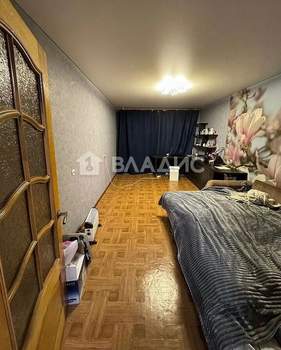 2-к квартира, вторичка, 60м2, 1/10 этаж