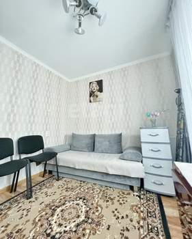 4-к квартира, вторичка, 58м2, 5/5 этаж