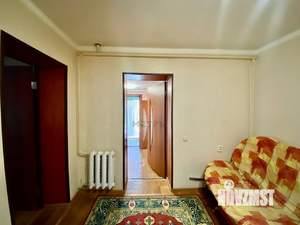 2-к квартира, вторичка, 60м2, 1/1 этаж