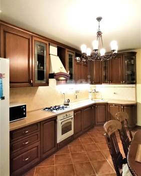 3-к квартира, вторичка, 106м2, 2/4 этаж