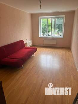2-к квартира, вторичка, 61м2, 1/10 этаж