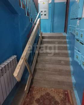 2-к квартира, вторичка, 42м2, 1/5 этаж