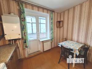 2-к квартира, вторичка, 64м2, 1/10 этаж