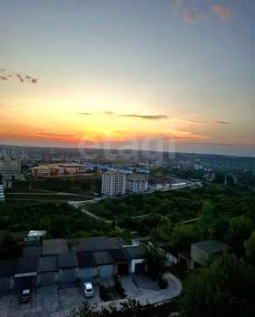 3-к квартира, вторичка, 65м2, 9/9 этаж