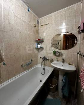 3-к квартира, вторичка, 61м2, 5/5 этаж