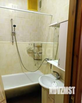 2-к квартира, вторичка, 58м2, 1/9 этаж