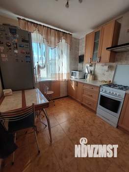 2-к квартира, вторичка, 42м2, 8/9 этаж