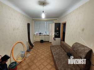 2-к квартира, вторичка, 43м2, 1/4 этаж