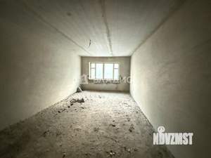 3-к квартира, вторичка, 107м2, 1/10 этаж