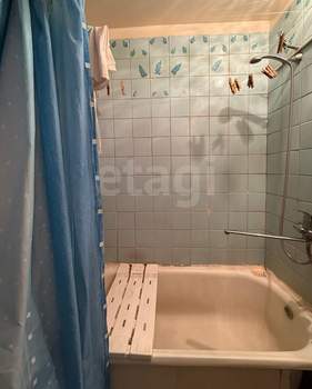 3-к квартира, вторичка, 60м2, 6/9 этаж