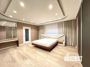 4-к квартира, вторичка, 241м2, 17/17 этаж