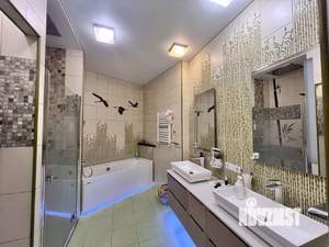 3-к квартира, вторичка, 120м2, 9/14 этаж