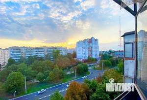 3-к квартира, вторичка, 60м2, 9/9 этаж