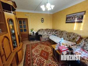 3-к квартира, вторичка, 56м2, 1/2 этаж