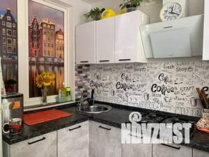 2-к квартира, вторичка, 40м2, 1/9 этаж