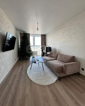 2-к квартира, вторичка, 61м2, 11/18 этаж