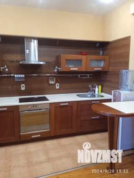 Студия квартира, вторичка, 64м2, 10/17 этаж