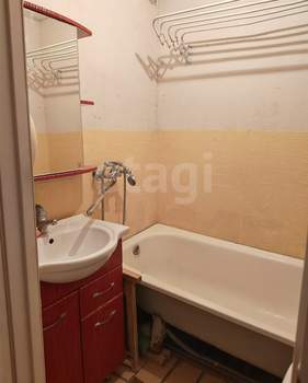 3-к квартира, вторичка, 71м2, 1/7 этаж